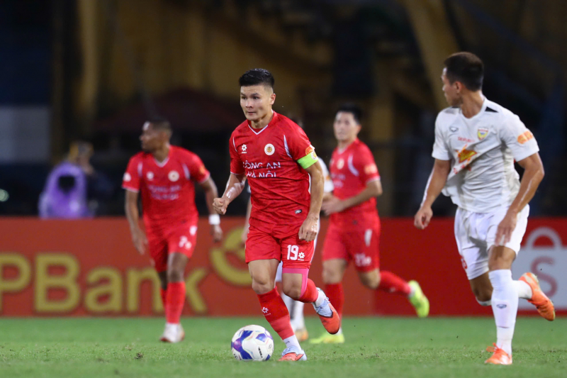 CLB Bóng đá Công an Hà Nội và lợi thế trong cuộc đua vô địch V.. League -0