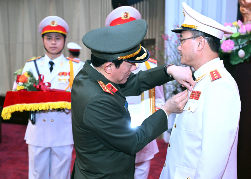 dsc_3909 - copy.jpg -0