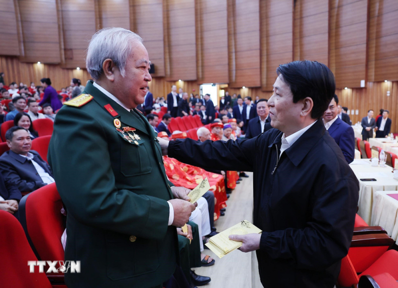 Chủ tịch nước thăm chúc Tết Đảng bộ, chính quyền, nhân dân tỉnh Lào Cai -0