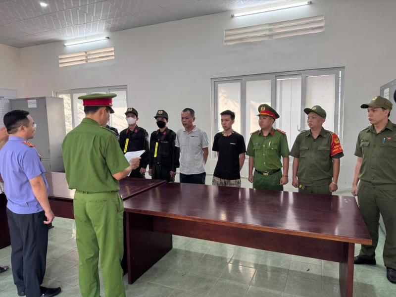 Xử lý nghiêm hành vi côn đồ với du khách, xây dựng điểm đến an toàn -0