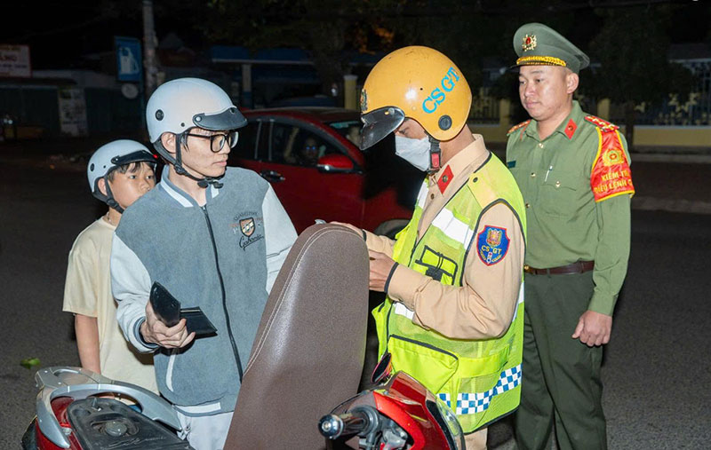 an-ninh-trat-tu-2.jpg -0