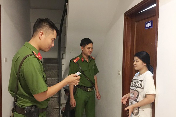 Quy định mới về đăng ký cư trú, ngành nghề kinh doanh có điều kiện và sản xuất pháo hoa -0