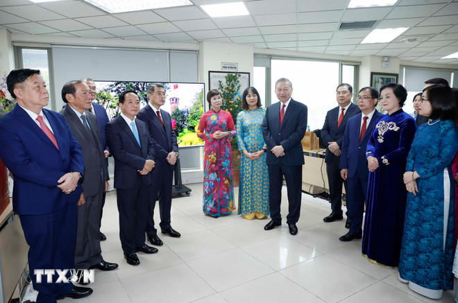 Tổng Bí thư Tô Lâm: TTXVN vươn lên ở tầm cao mới, xứng đáng là mạch máu thông tin tin cậy của đất nước -1