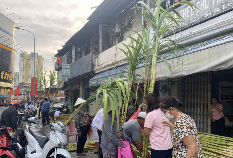 Lạ lùng chợ mía “vía trời” mùng 8 Tết chỉ họp chợ trong 2 ngày -7