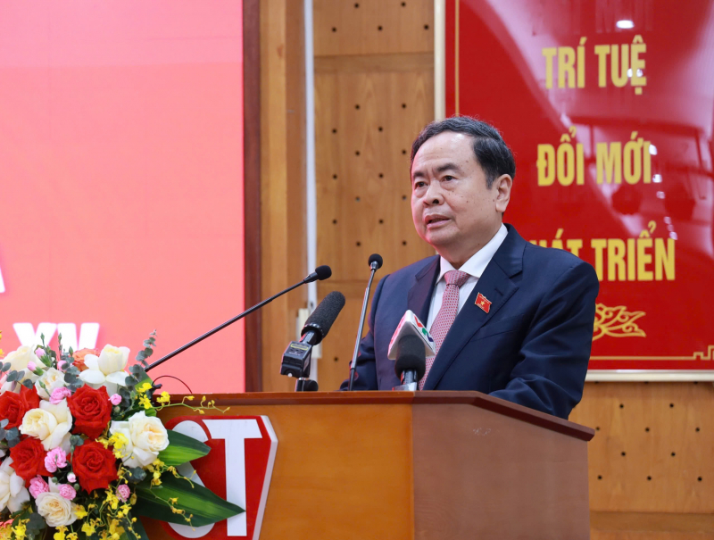 Ra mắt bộ sách Luật được thông qua tại Kỳ họp thứ 10, Quốc hội khóa XV -0