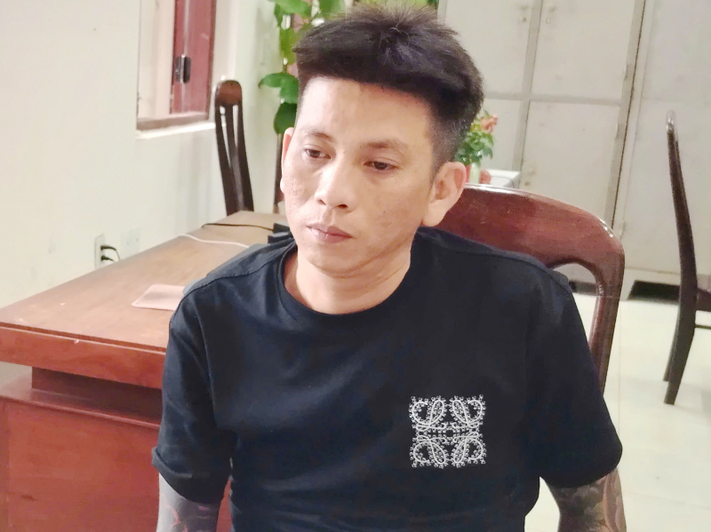 Khởi tố, tạm giam hai bị can gây ra hai vụ hành hung bạn gái trong một ngày ở cùng một xã -0