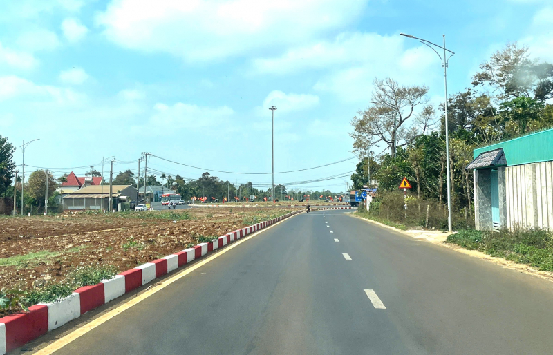 Cảnh báo mất ATGT trên tuyến đường nghìn tỷ ở Đắk Lắk -0