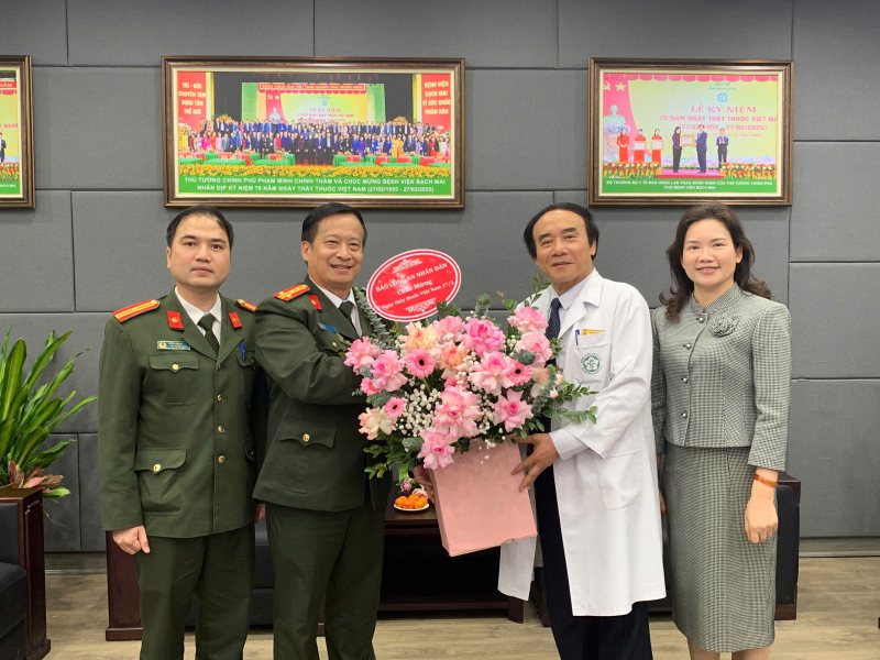 Báo CAND chúc mừng Bệnh viện Bạch Mai, Bệnh viện 19-8 Ngày Thầy thuốc Việt Nam -0