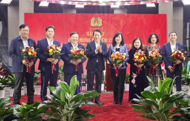 Tăng cường phối hợp giữa lực lượng CAND và ngành Y tế vì sức khỏe nhân dân -0