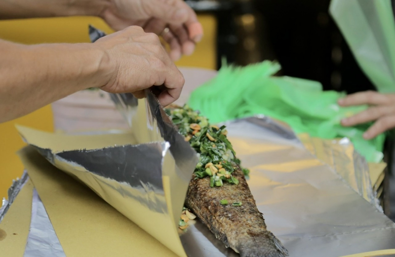 Chợ cá lóc nướng sực nức mùi ngày 