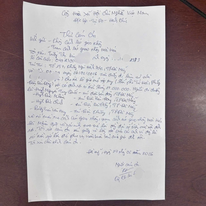 Tìm lại hơn 16 triệu đồng bị mất, cô gái gửi lời cảm ơn lực lượng CSGT Đà Nẵng -0
