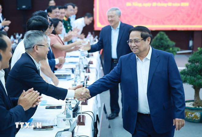 Thủ tướng Phạm Minh Chính làm việc với Ban Thường vụ Thành ủy Đà Nẵng -0
