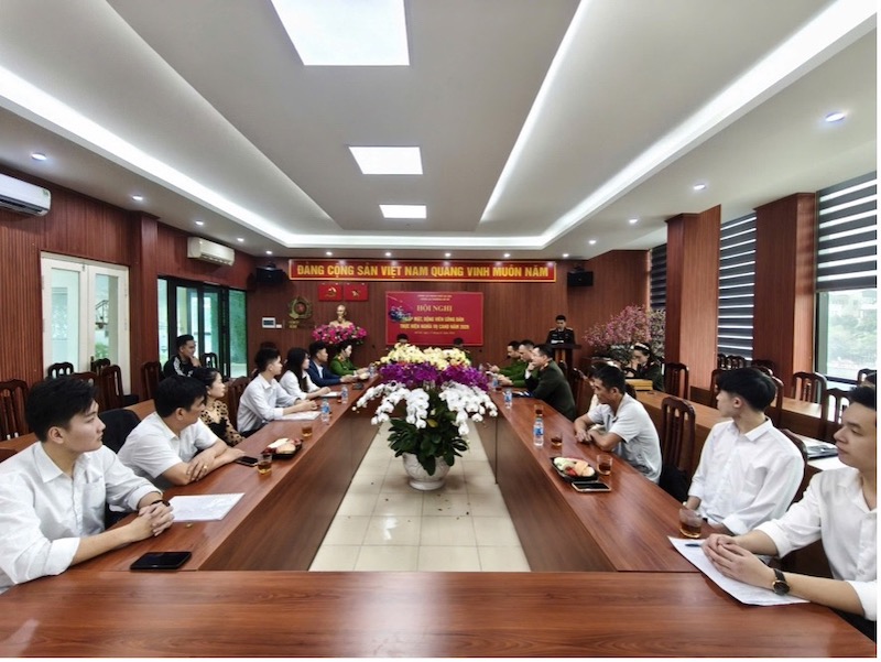 Công an TP Hà Nội động viên công dân lên đường thực hiện nghĩa vụ Công an nhân dân -0