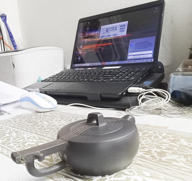 Nhà thơ Vương Tâm và 