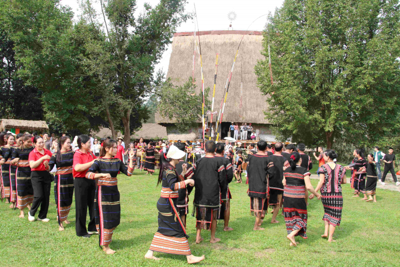 Trải nghiệm văn hoá độc đáo đầu xuân của đồng bào Tây Nguyên tại Thủ đô Hà Nội -0