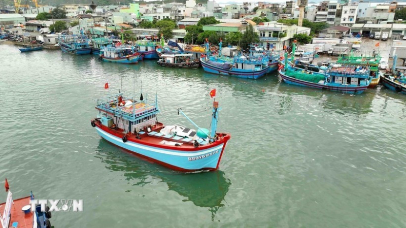 Fishing boat intercepted over IUU fishing-related violations -0
