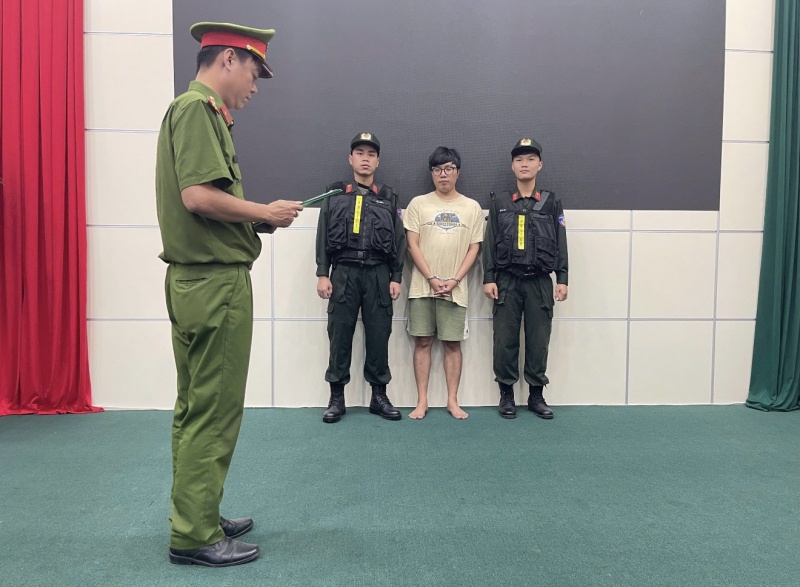 Cạm bẫy sau lớp vỏ hào nhoáng -2