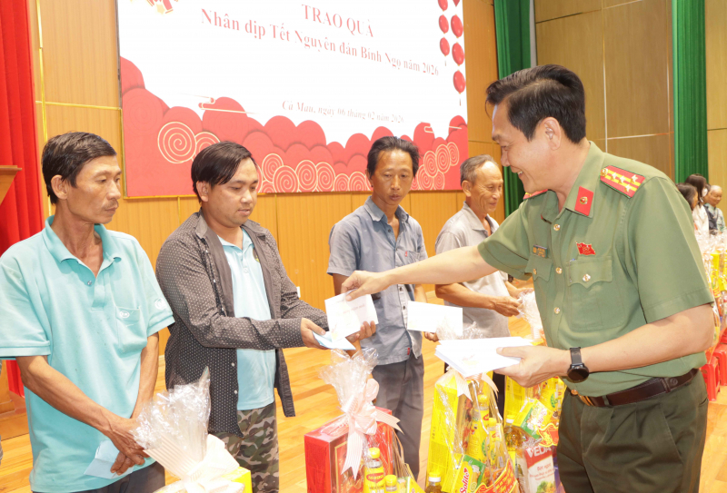 Giám đốc Công an tỉnh Cà Mau được giới thiệu ứng cử Đại biểu Quốc hội khóa XVI -0