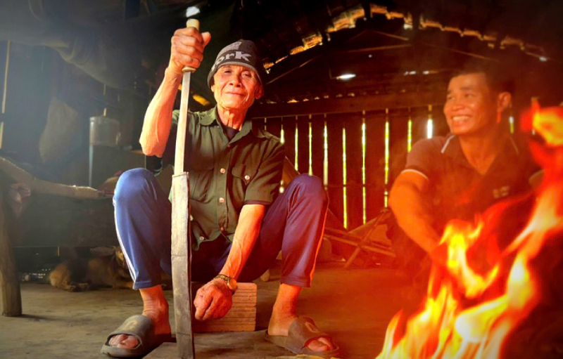 e42a27462b99a5c7fc88.jpg -0