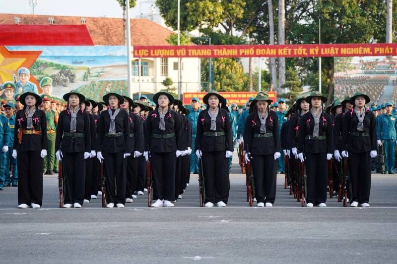 Các lực lượng vũ trang TP Hồ Chí Minh ra quân huấn luyện năm 2026  -1
