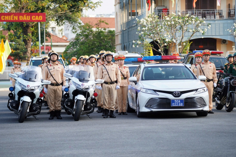 Các lực lượng vũ trang TP Hồ Chí Minh ra quân huấn luyện năm 2026  -2