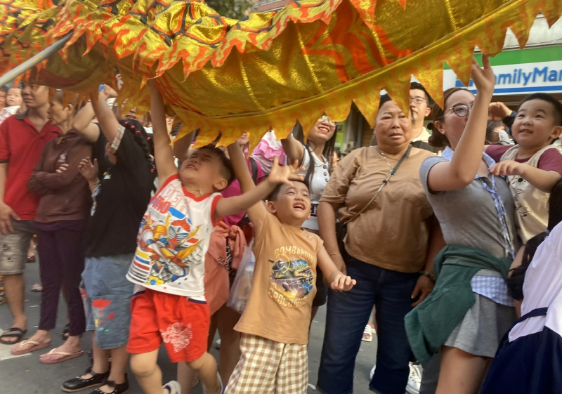 1jipkgjjs_6naq2v.jpeg -2