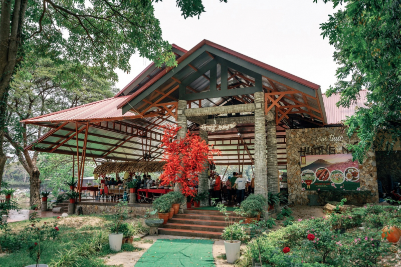 Hẹn nhau trên “nóc nhà miền Tây” -0