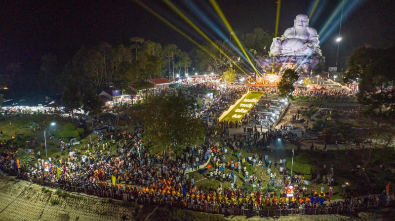 Huyền ảo đêm hoa đăng trên non cao Bảy Núi -0