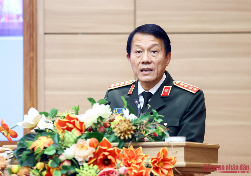 Bộ trưởng Lương Tam Quang tiếp xúc xử tri tại Đơn vị bầu cử số 3, tỉnh Hưng Yên -0