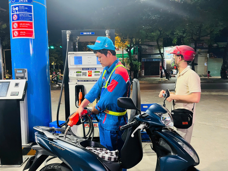 pc-2-02215948.jpg -0