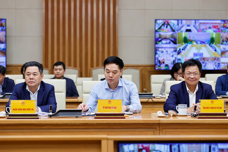 Thủ tướng chủ trì phiên họp thứ 7 của Ban Chỉ đạo các dự án đường sắt -1