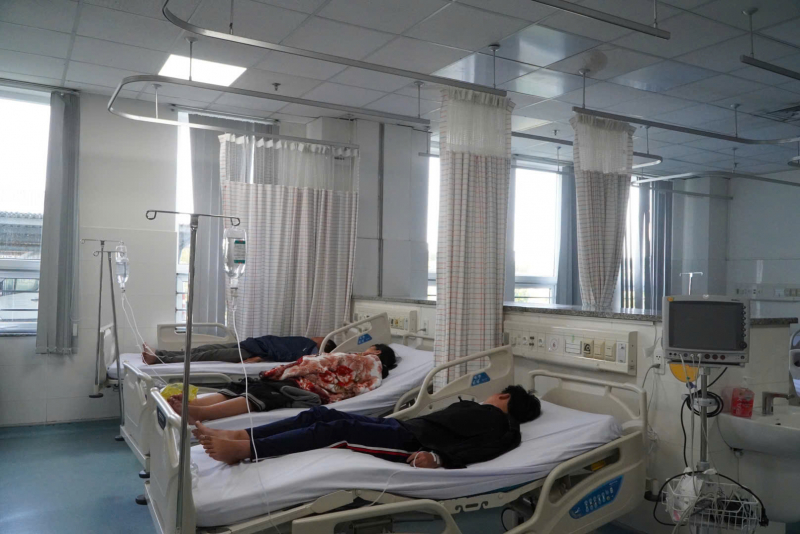 Liên tiếp 2 vụ ngộ độc sau khi ăn bánh mì tại TP Hồ Chí Minh  -0