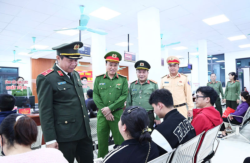 Khánh thành Bộ phận tiếp nhận và trả kết quả tập trung Công an tỉnh Tuyên Quang -0