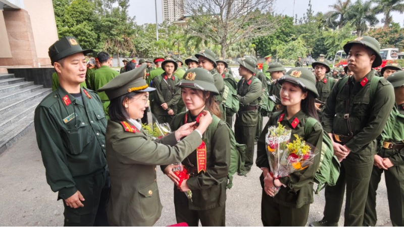 Tự hào khoác màu áo chiến sĩ Công an nhân dân năm 2026 -0