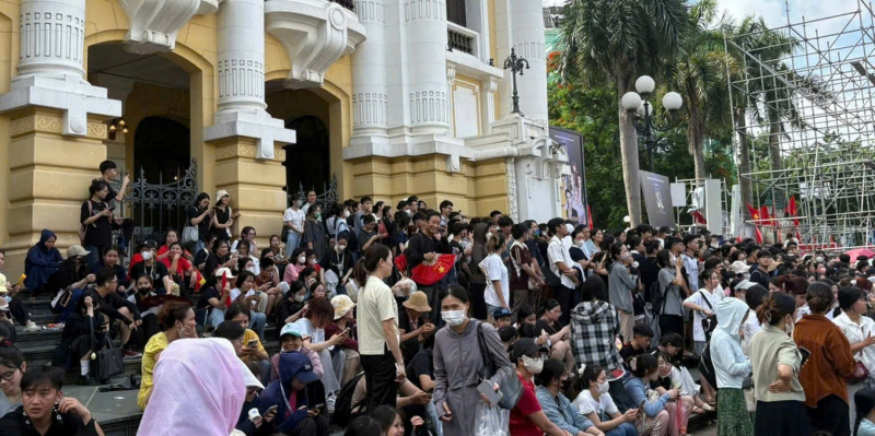 “Concert” sôi động, sân khấu thiếu chỗ cho trẻ em -1