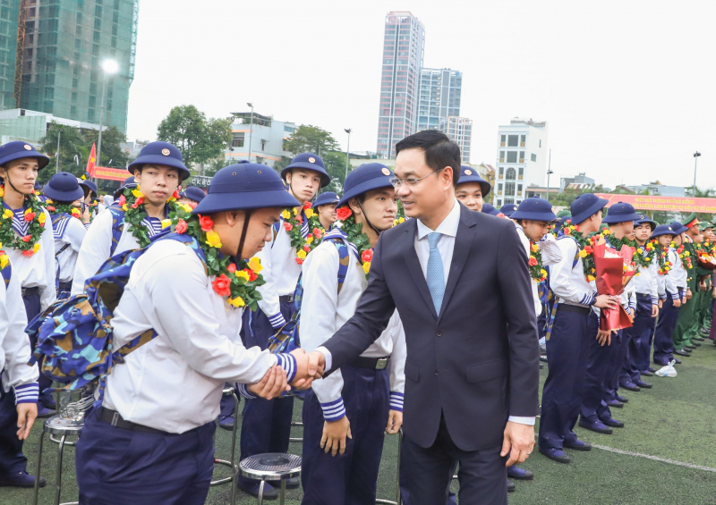 Hơn 4.600 thanh niên Đà Nẵng lên đường thực hiện nghĩa vụ thiêng liêng bảo vệ Tổ quốc. -0