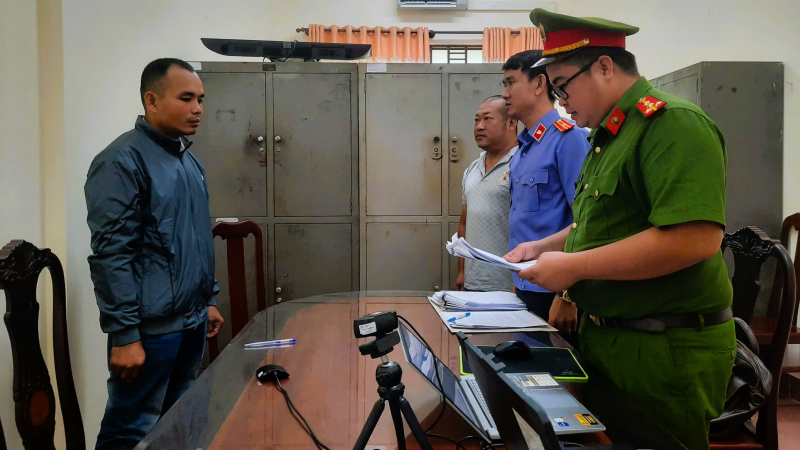 z7526419995153_c06f61a55cdd76b3a03bd34e59cf9ff1.jpg -0