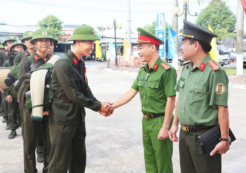 Rộn ràng ngày hội giao, nhận quân ở miền Tây Nam Bộ -0