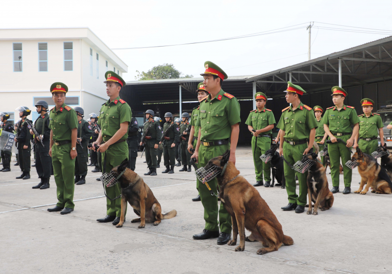 Phó Chủ tịch Quốc hội kiểm tra công tác bảo vệ bầu cử tại Phòng CSCĐ Công an TP Cần Thơ -1