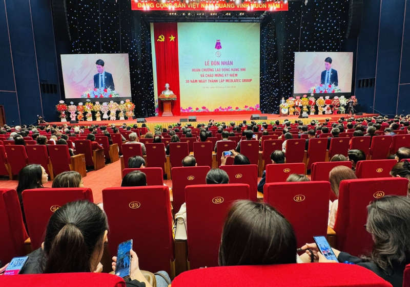 Tiên phong mang dịch vụ y tế đến tận nhà cho người dân -0