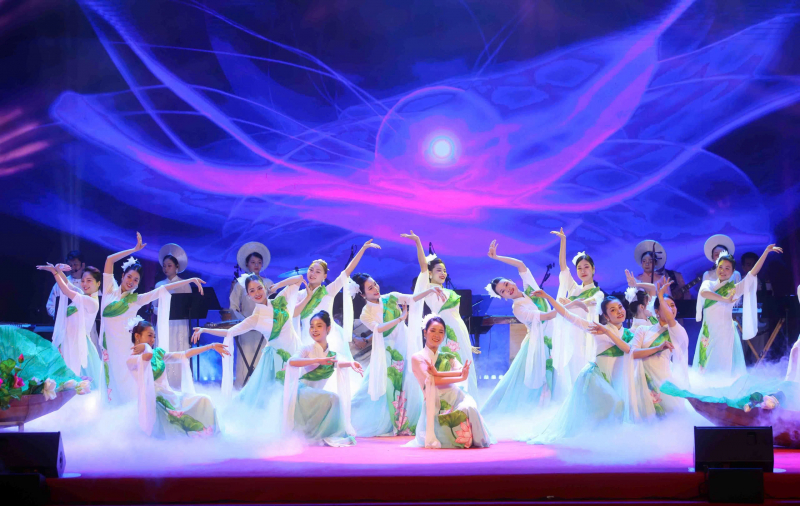 “Tâm hồn Nga trong lòng Việt Nam” – giai điệu hữu nghị vang lên tại Hà Nội -0