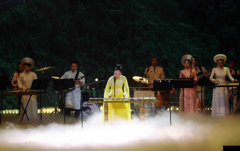 “Tâm hồn Nga trong lòng Việt Nam” – giai điệu hữu nghị vang lên tại Hà Nội -0