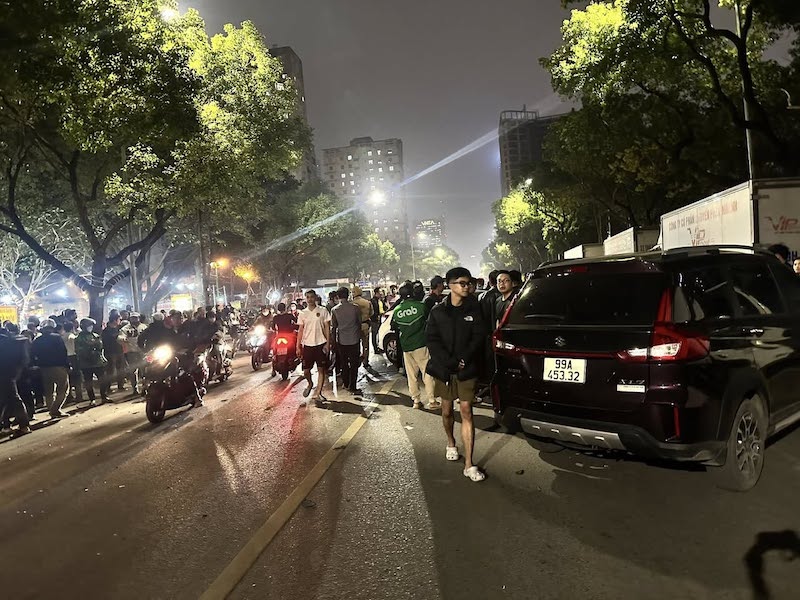 Ô tô mất lái gây tai nạn liên hoàn trên đường Nguyễn Chánh, lái xe  có nồng độ cồn -4