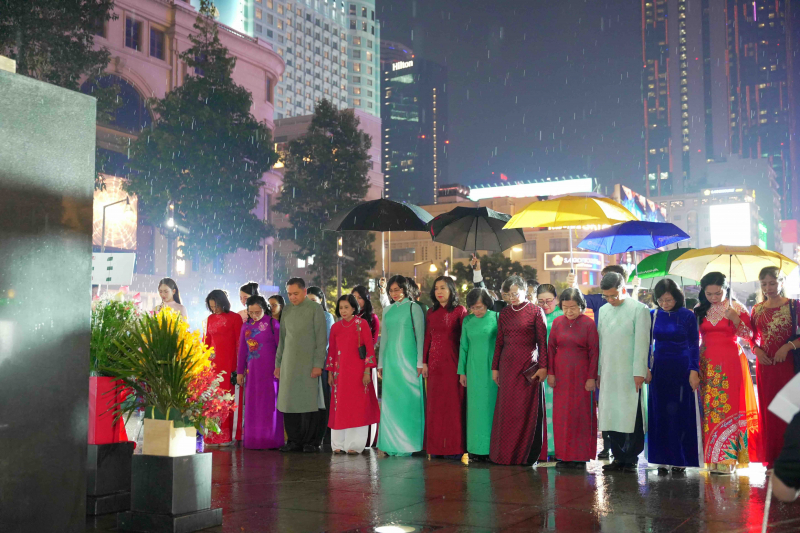 Ấn tượng đêm khai mạc Lễ hội áo dài TP Hồ Chí Minh năm 2026 -0