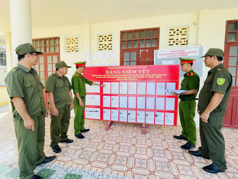 Công an Đặc khu Phú Quý đảm an ninh trật tự cho Ngày hội non sông -0