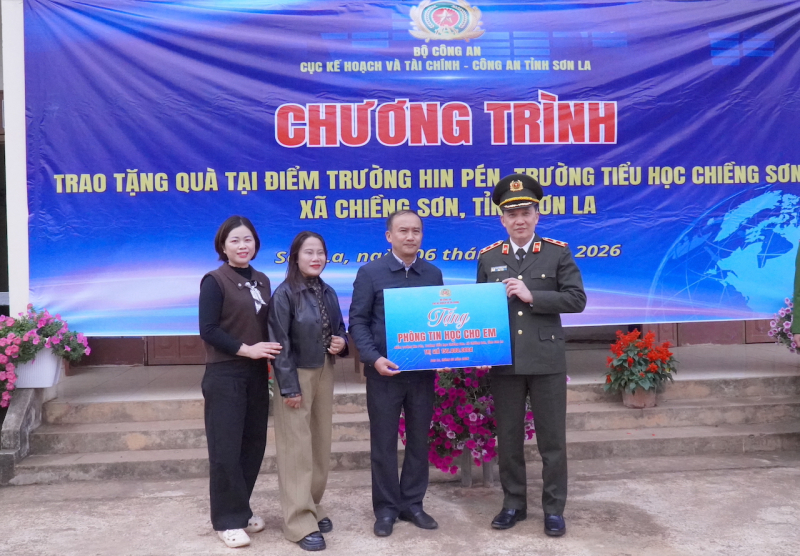 Cục Kế hoạch và Tài chính chung tay hướng về cộng đồng -0