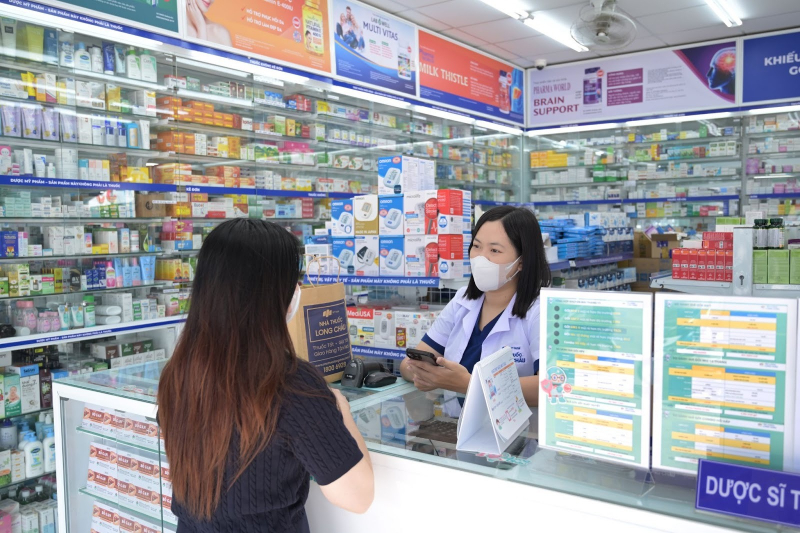 Long Châu đồng hành thương hiệu nhãn khoa Nhật Bản Santen khởi động chương trình tầm soát khô mắt sớm cho cộng đồng -0