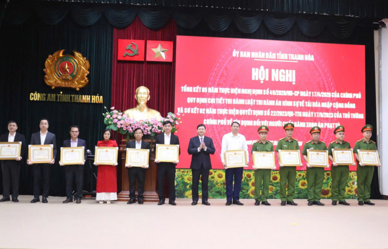 Gần 800 người chấp hành xong án phạt tù được vay vốn làm ăn -0