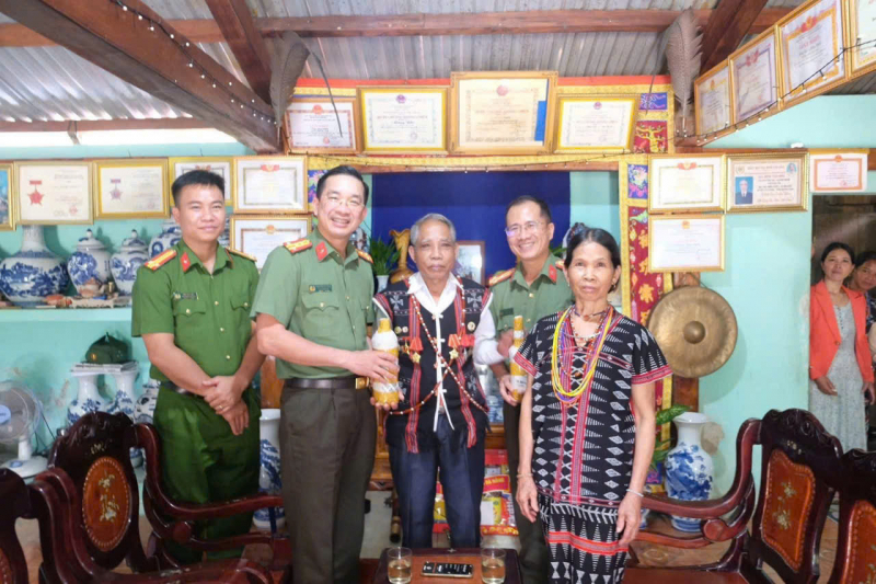 Đại tá Nguyễn Đại Đồng- Ứng cử viên Đại biểu Quốc hội Khóa XVI: Dấu ấn trong công tác  và khát vọng phụng sự nhân dân -0