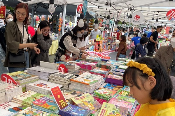 h%3fi sách hà n%3fi l%3fn th%3f xi du%3fc t%3f ch%3fc nh%3fm ti%3fp t%3fc phát huy hi%3fu qu%3f các ho%3ft d%3fng phát tri%3fn van hóa d%3fc.jpg -0